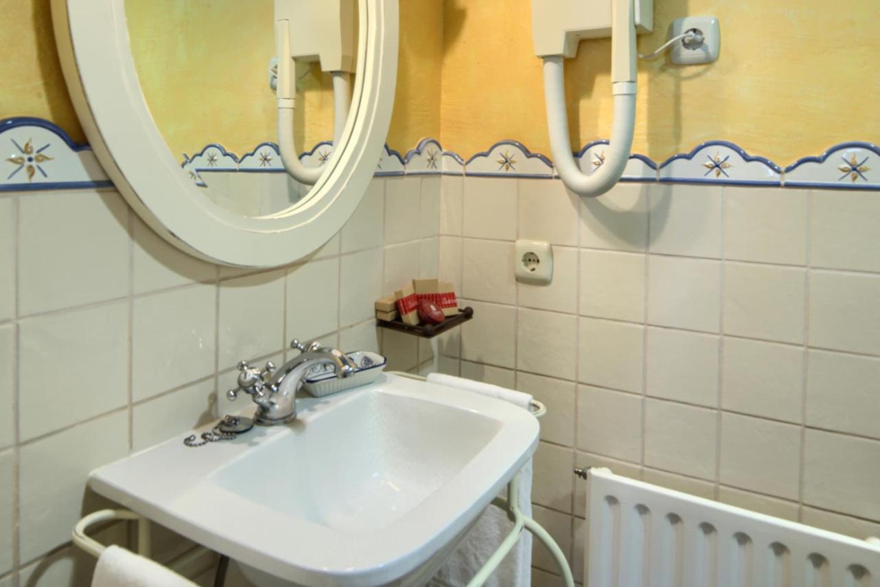 Hotel Rural El Almadiero Burgui 외부 사진