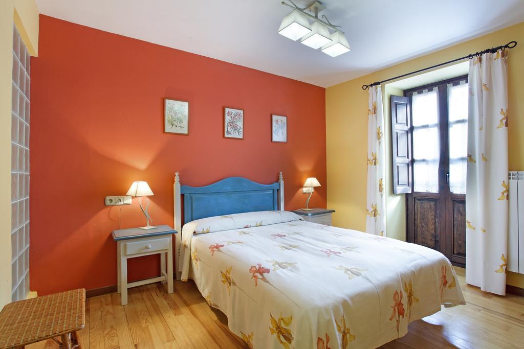 Hostal Almadiero Burgui 외부 사진